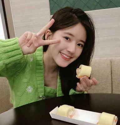 網紅出身實力不容小覷！那些不是專科出身的明星也能混得風生水起