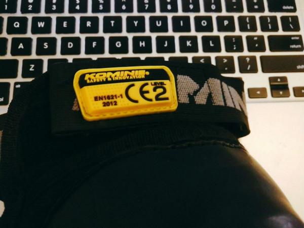 選擇摩托車頭盔、騎行服、手套、護膝裝備的經驗聊一聊