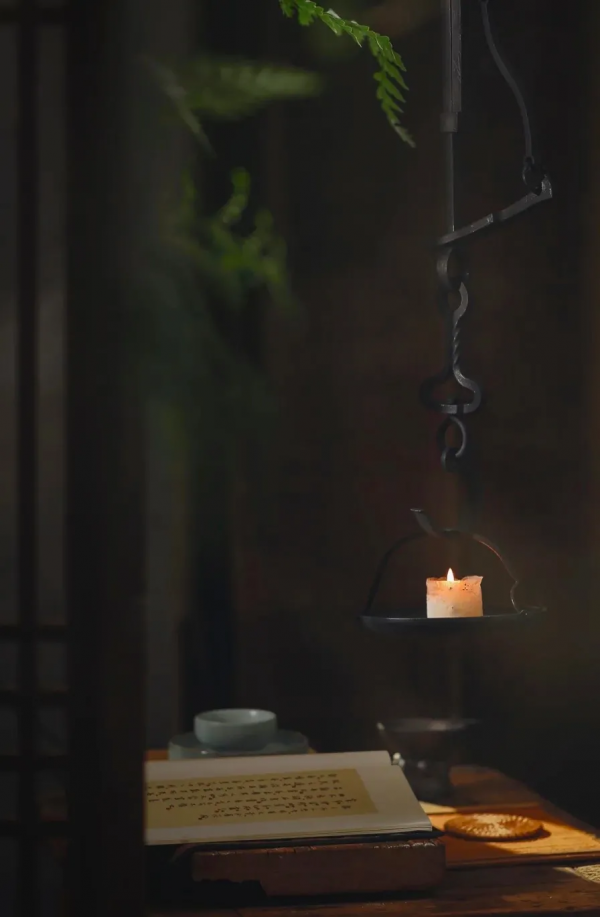 雅室何須大 雅室何須大