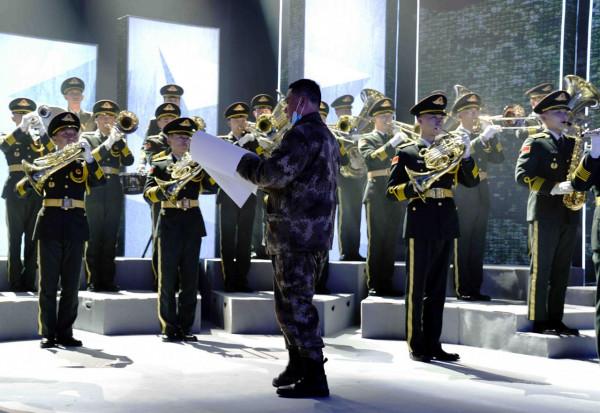 探班軍營網路春晚｜“熱搜”見！軍樂演奏的“破圈”玩法