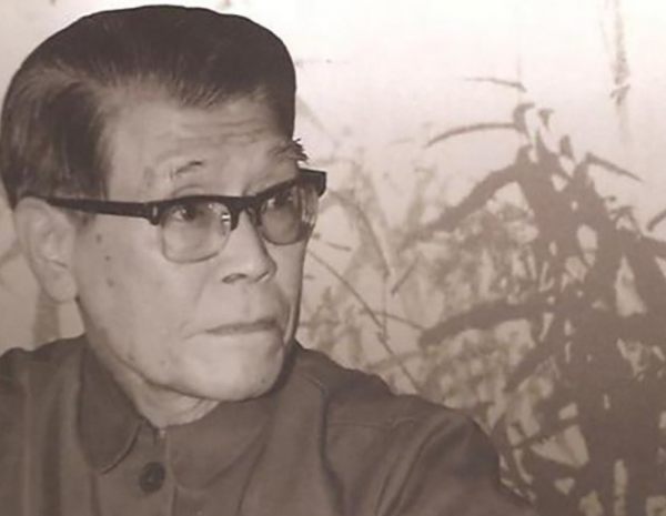 女叛徒隨老蔣敗退臺灣,1981年回國探親,故人一句話讓她啞口無言 女叛徒隨老蔣敗退臺灣,1981年回國探親,故人一句話讓她啞口無言