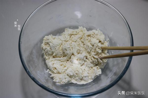 晚上揉發麵，早上來烙餅，做法簡單又省事，層層香軟更好吃