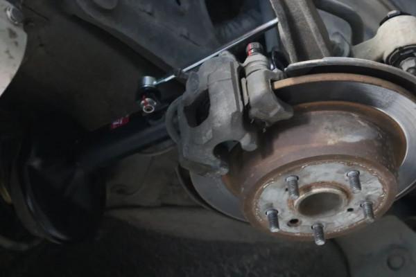 「情懷玩車」翻新復活2002年的豐田佳美，絕代神車，氣質非凡