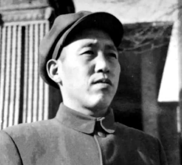 那年仿製導彈，蘇聯專家硬說中國酒精不行，彭真說中午請他們喝酒