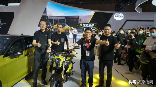 Benelli與領克推出聯名款摩托“燃金彈頭”