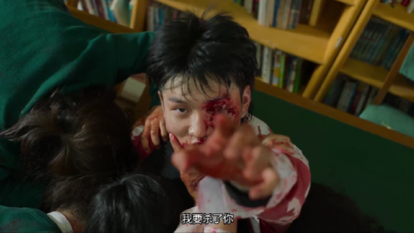 滿地喪屍還不忘談情說愛，砸一個億，就拍出這玩意兒？