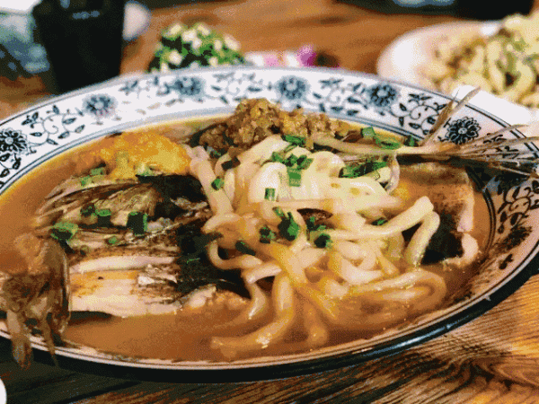 70後文藝大叔，用6年建400㎡院子，每天喝茶做飯，瀟灑生活