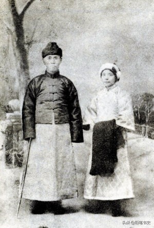 1949年，郭汝瑰面臨暴露，一位70歲的國民黨員拼死相救，後來如何