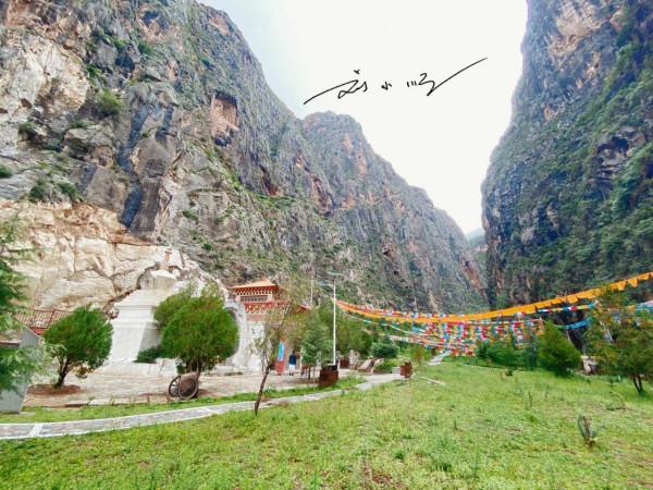 西藏昌都也有一座“文成公主廟”,藏在峽谷裡,知道的遊客還不多 西藏昌都也有一座“文成公主廟”,藏在峽谷裡,知道的遊客還不多