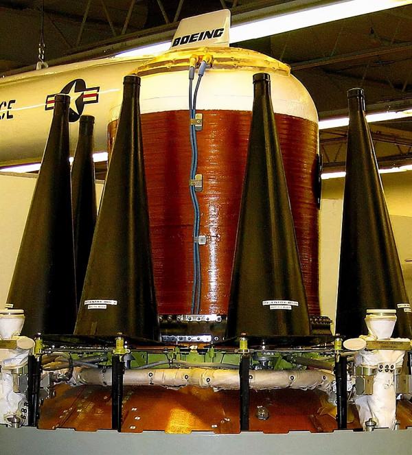 中國核彈威脅全世界?外交部駁斥:美國實際擁有的核彈高達5500枚 中國核彈威脅全世界?外交部駁斥:美國實際擁有的核彈高達5500枚