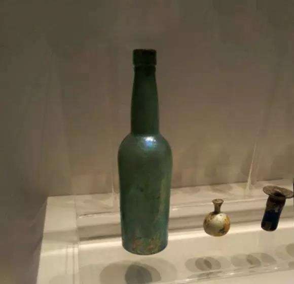 古代中國真的沒有穿越者嗎?來看這些逆天文物 古代中國真的沒有穿越者嗎?來看這些逆天文物