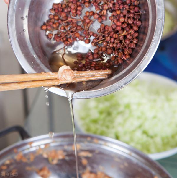 冬至吃餃子拌餡很關鍵，掌握訣竅比飯店的還好吃