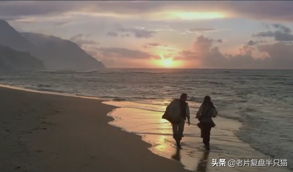 用&OpenCurlyDoubleQuote;人物傳記&rdquo;的方式開啟《加勒比海盜》，電影終於看明白了