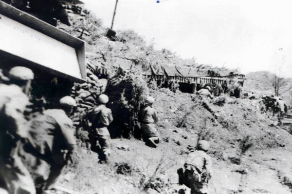 朝鮮戰爭勝利在望，為何主席密調24萬大軍入朝？大局觀令人佩服