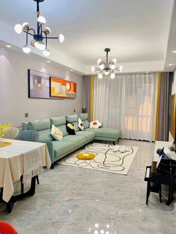 她家89平米，全屋簡潔大方又顯大，尤其是入戶鞋櫃，越看越喜歡