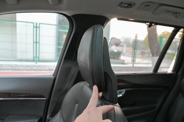 寶華韋健、空氣懸架，頂配二手XC90出類拔萃