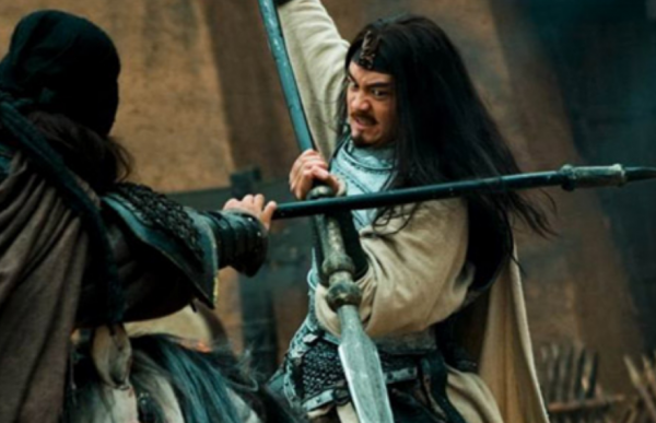 十八路諸侯討伐董卓，除了關羽就沒人能斬殺華雄？這五位大將不服