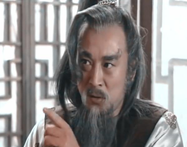 白雲劍客與金燈劍客武功差距有多大?說說武聖的頂門大弟子 白雲劍客與金燈劍客武功差距有多大?說說武聖的頂門大弟子