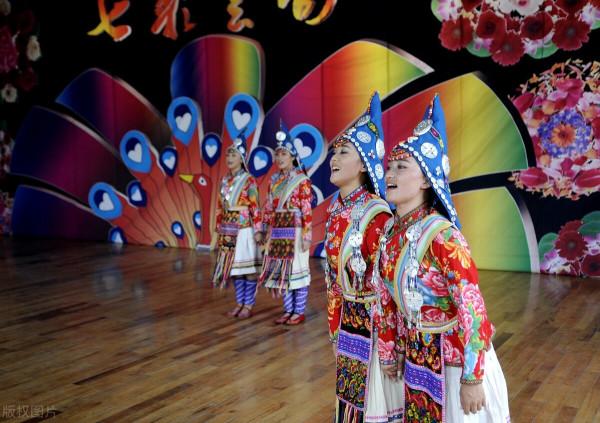 雲南特有的15個少數民族 雲南特有的15個少數民族