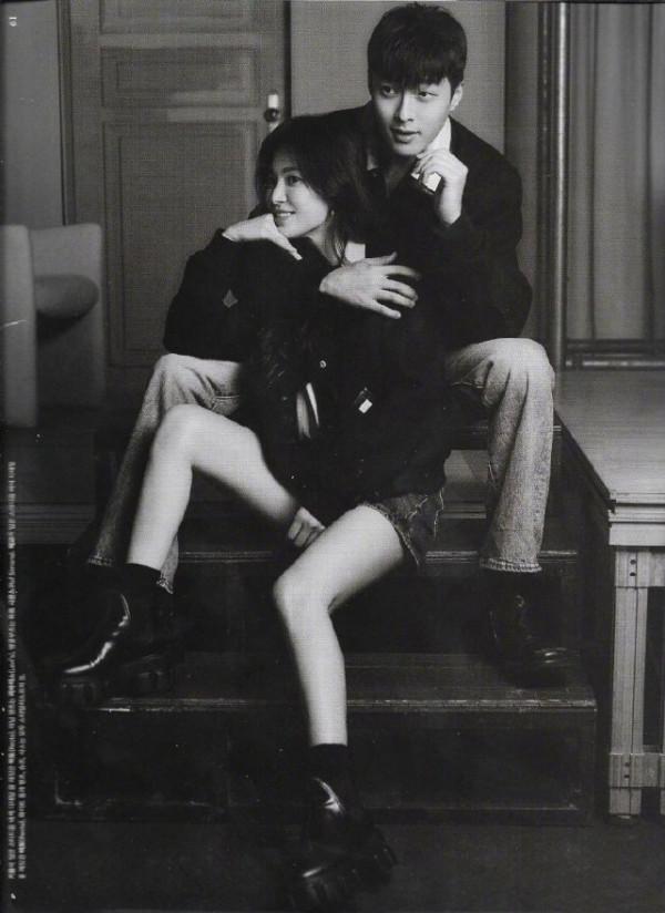 宋慧喬高調回歸美貌重新整理高度!黑白色彩映襯出氛圍感,職場裝美爆 宋慧喬高調回歸美貌重新整理高度!黑白色彩映襯出氛圍感,職場裝美爆