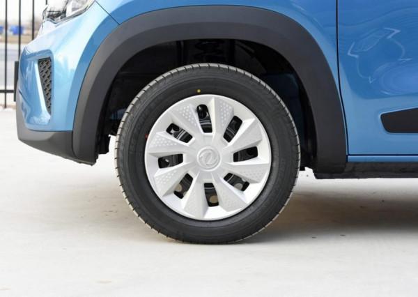 雖然沒有宏光MINI EV便宜,但這東風EX1四座車也才不到5萬起 雖然沒有宏光MINI EV便宜,但這東風EX1四座車也才不到5萬起