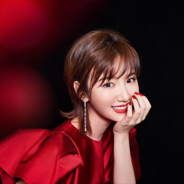 “寶藏女孩”毛曉彤的笑容太治癒了，看完心情都變好了