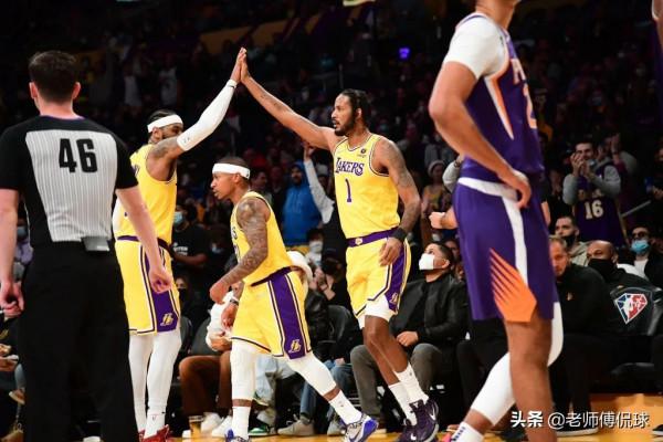 湖人又崩了，老炮攻防兩端拿捏詹瓜！鵜鶘再現勇士電梯門戰術