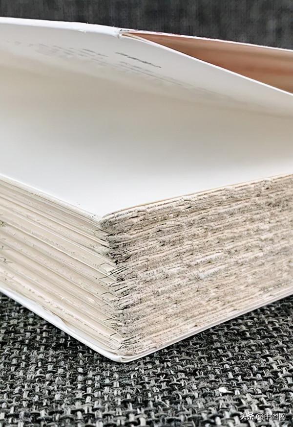 特裝本是形式大於內容嘛？