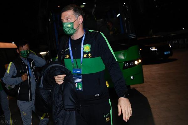 前國安外援西乙聚首，主帥再遭土超挖角！歸化爛尾再遭韓媒嘲諷