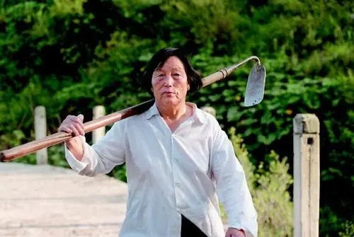 《功勳》今晚開播：郭濤老年妝震撼，周迅被點將，王雷眼神戲絕了