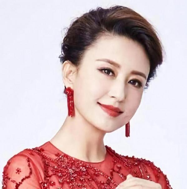 央視主持人張蕾美照