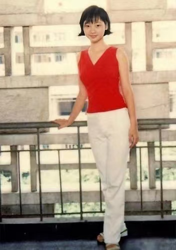 柳巖媽媽楊邦梅：心疼女兒成名路上遭受非議，更擔憂她的婚戀問題