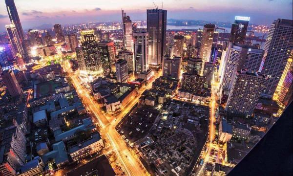 美國普通人都可以住大house，為何中國人不能？真的是人多地少？