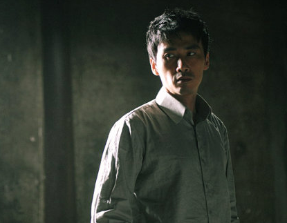 他一生三次含冤入獄，流放西伯利亞十多年，異國生死戀成傳奇