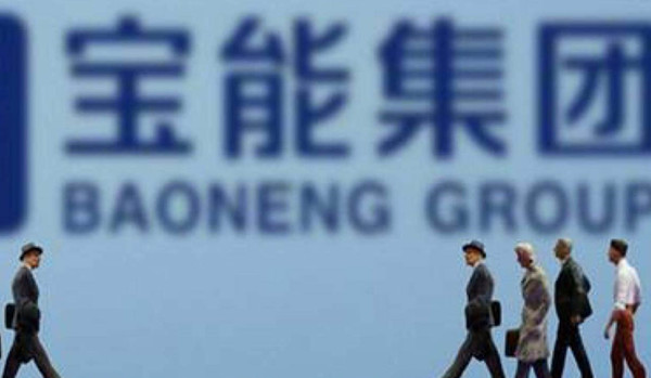 大戰王石，挑戰董明珠，今1297億鉅債壓頂，姚振華為何淪落至此？