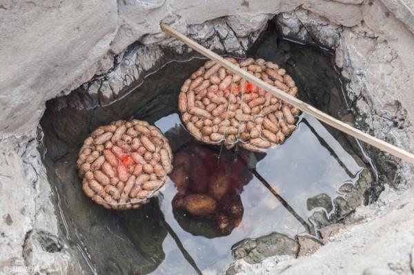 湖南有個溫泉小鎮，村民用地下98℃熱泉煮米粉，每碗10元月入幾萬