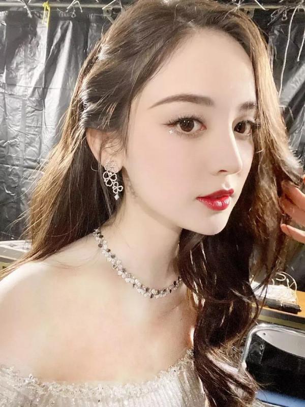 古力娜扎21張美冊，欣賞