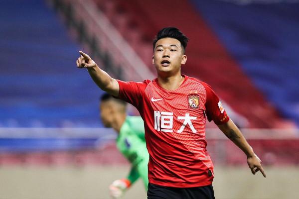 恭喜!前申花球員張雨浩留洋西班牙,武磊留洋路上不再孤單 恭喜!前申花球員張雨浩留洋西班牙,武磊留洋路上不再孤單