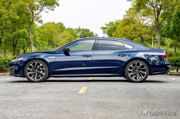 新車 | 售價77.77萬元，配備夜視系統！“滿配”上汽奧迪A7L到店