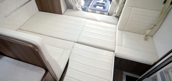 48V能源供給/初代網紅平頭卡車 法美瑞海角7號全系房車震撼亮相 48V能源供給/初代網紅平頭卡車 法美瑞海角7號全系房車震撼亮相