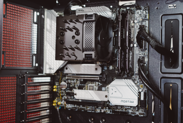 這就是12代平臺的紅利？i5 12500+微星B660平臺居然能跑分超130萬