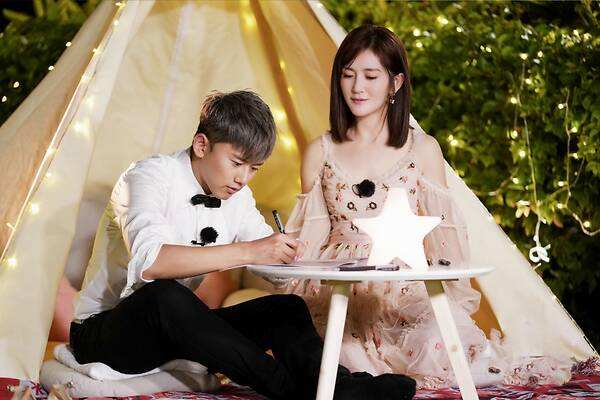 人前貴公子，人後“靠女人上位”？這5位男星，都曾被叫軟飯男