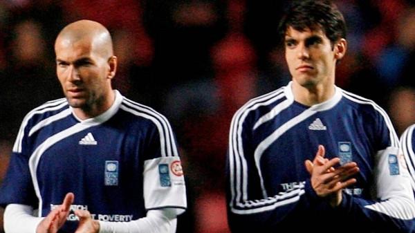 2007年卡卡評選歷史夢之隊，齊達內是最特別的一位