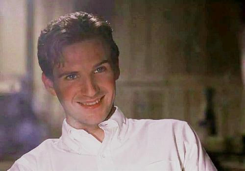 伏地魔只能他來演!拉爾夫·費因斯:“我演自己想演的角色” 伏地魔只能他來演!拉爾夫·費因斯:“我演自己想演的角色”