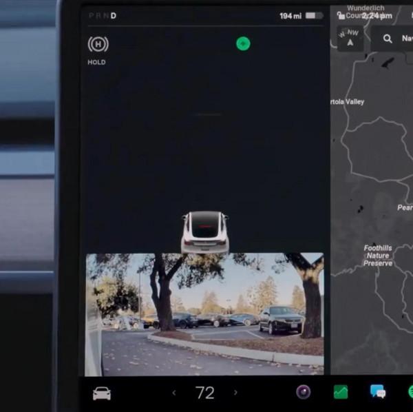 特斯拉聖誕更新包來了!能刷抖音你敢信? 特斯拉聖誕更新包來了!能刷抖音你敢信?