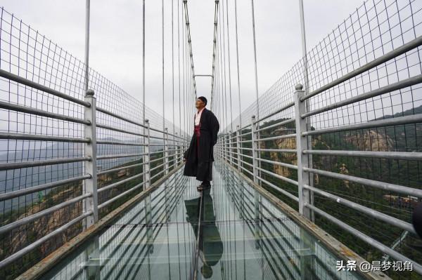 國慶小長假在哪裡玩?登高望遠 體驗高山玻璃滑水 那就是京郊清涼谷 國慶小長假在哪裡玩?登高望遠 體驗高山玻璃滑水 那就是京郊清涼谷