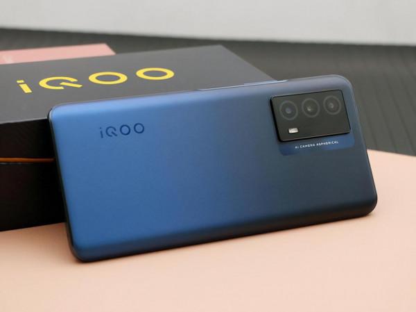 2021年最強的四臺手機，你在用嗎？