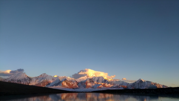 中國蜀山之王，比珠穆朗瑪峰更難攀登，到底是什麼原因呢？