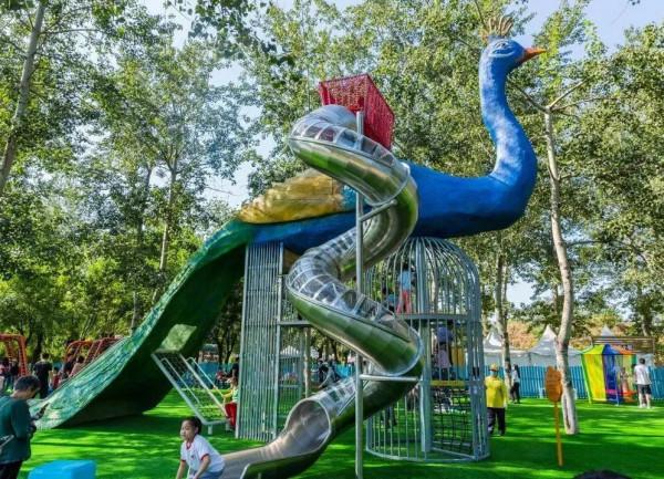 【FENG娛】速看!世界花卉大觀園裡有什麼?細數那些藏不住的精彩! 【FENG娛】速看!世界花卉大觀園裡有什麼?細數那些藏不住的精彩!