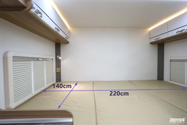 2張大床、2個廚房！實拍宇晨網紅四號大額頭輕卡房車